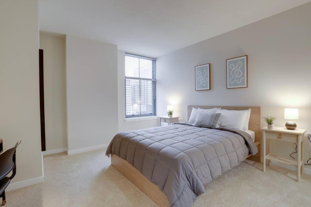 Upscale Comfort Next To Metro And Dining Arlington Eksteriør billede